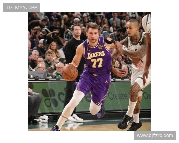 原创湖人大胜，东契奇里夫斯打疯了，创纪录，老詹延续历史第一纪录